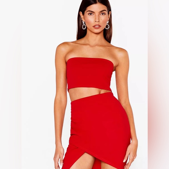 Nasty Gal red bandeau top and wrap skirt set - US size 0 - Picture 2 of 6